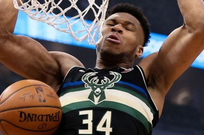 Alex Antetokounmpo, youngest brother of Giannis, skipping college to play in Europe