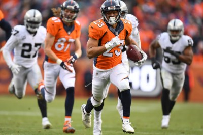 Raiders agree to deal with free agent RB Devontae Booker