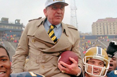 Legendary Tennessee, Pittsburgh football coach Johnny Majors dies at 85
