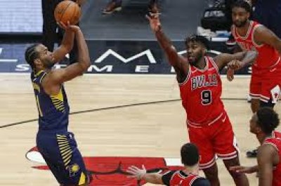 Pacers earn 10th straight win over Bulls