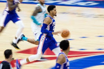 Seven 76ers score in double figures to beat Hornets