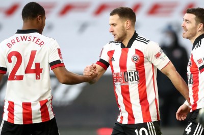 Sheff Utd 2-1 Plymouth: Billy Sharp on form as Blades reach FA Cup fifth round