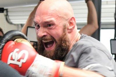 Tyson Fury could prepare for Anthony Joshua’s knockout power by sparring me, says Nigerian contender Raphael Akpejiori