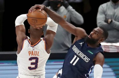 NBA roundup: Rockets shoot to sixth consecutive win