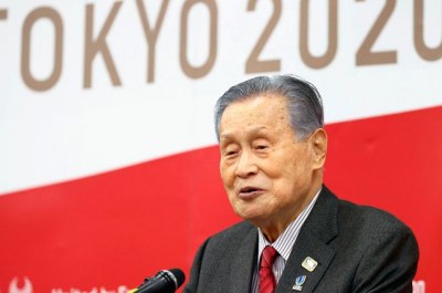 Yoshiro Mori: Tokyo Olympics chief apologises but refuses to resign over sexist comments