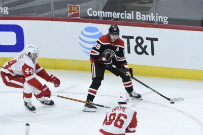 NHL roundup: Chicago’s Patrick Kane hits milestone in win