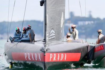 Sailing-Sunday’s America’s Cup races postponed due to lack of wind