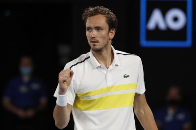 Tennis-Marseille triumph boosts new No.2 Medvedev’s self-esteem