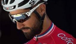 Cycling-Stewart suffered broken hand in Bouhanni incident