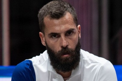 Benoit Paire out of Argentina Open after spitting on court and tanking in final service game