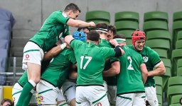 Ireland 32-18 England: Home side secure dominant Six Nations victory in Dublin