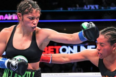 Jessica McCaskill defeats Cecilia Braekhus again on points to remain undisputed welterweight champion