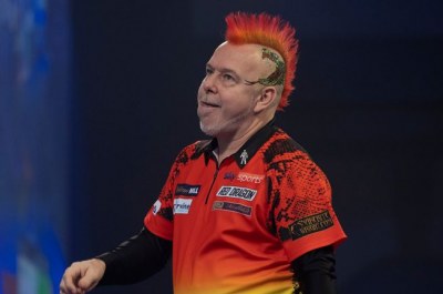 Peter Wright: Colin Lloyd and Mark Webster assess the Scot’s current struggles