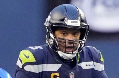 Warren Moon dismisses suggestion Russell Wilson is unhappy with Seattle Seahawks