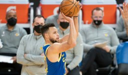NBA-Curry to auction ‘Bruce Lee shoes’ for families of Atlanta shooting victims