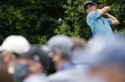 Spieth, Thomas fight their way into Masters contention