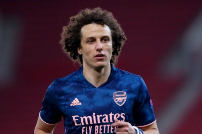 David Luiz injury: Arsenal defender undergoes minor knee surgery