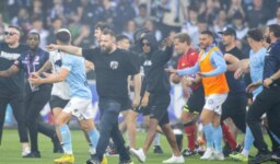 Following a pitch invasion, Football Australia punishes Melbourne Victory
